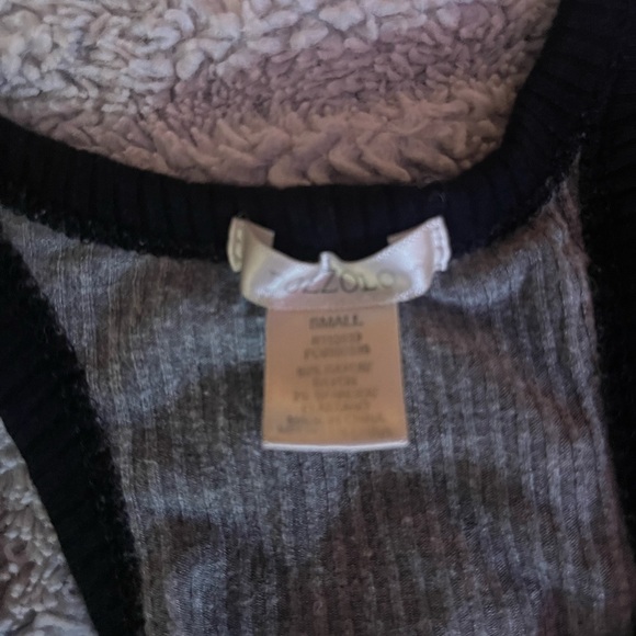 Gray Ribbed Tank Top - Picture 2 of 3